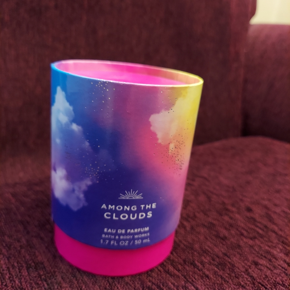 Among the clouds perfume by bath and body works - Picture 2 of 3